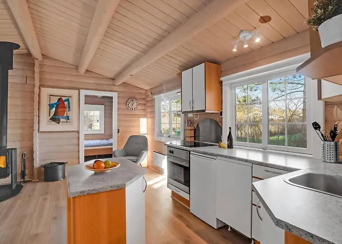 Beautiful In With Kitchen בית נופש