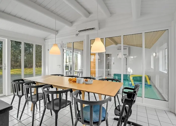 Beautiful In With Kitchen בית נופש *